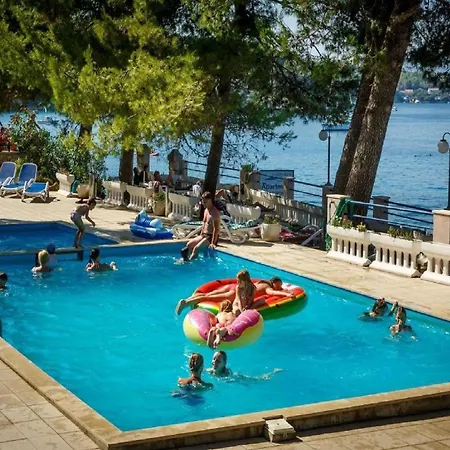 Apartment Lumbarda Resort Apartments